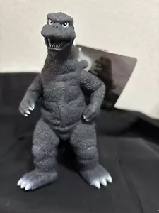 BANDAI Movie Monster Series Godzilla 1974 Japan Godzilla Store Limited - Picture 1 of 7