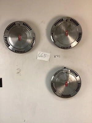 QTY 3 1985 - 1989 Calais Hubcap Rim Wheel Cover Hub Cap 13" OEM  4100 - Image 1 of 4