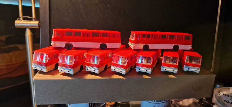 Modelbau Berlinplast .3/23 X DDR VEB Berlinplast Ikarus 260 Orange/Weiß H0  1:87 - Bild 1 von 1