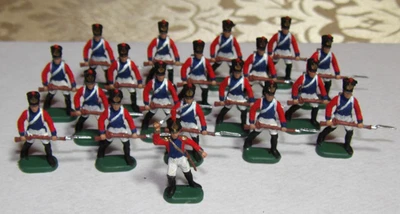 19 Painted HO/OO 1/72 Napoleonic Waterloo Swiss French Infantry Plastic Soldiers - Image 1 of 4