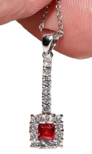 0.54ct Diamante Redondo Natural 14K Bis Contraste Oro Blanco Rubí Colgante - Imagen 1 de 6