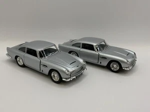 2x MODELOS DE COCHE KINSMART THE ASTON MARTIN DB5 1:38 - Imagen 1 de 5