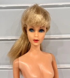 Muñeca Barbie Twist N Turn 1966 rubia vintage TNT pestañas flexibles hecha en Japón - Imagen 1 de 23