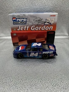 Action 1:24 Scale Car Jeff Gordon #24 Pepsi 2000 Monte Carlo Nascar - Picture 1 of 7