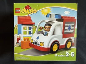 LEGO DUPLO: Ambulance 10527