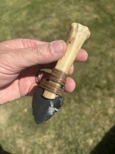 Coltello tradizionale osso gamba di cervo nativi americani lama a percussione selce - Foto 1 di 6