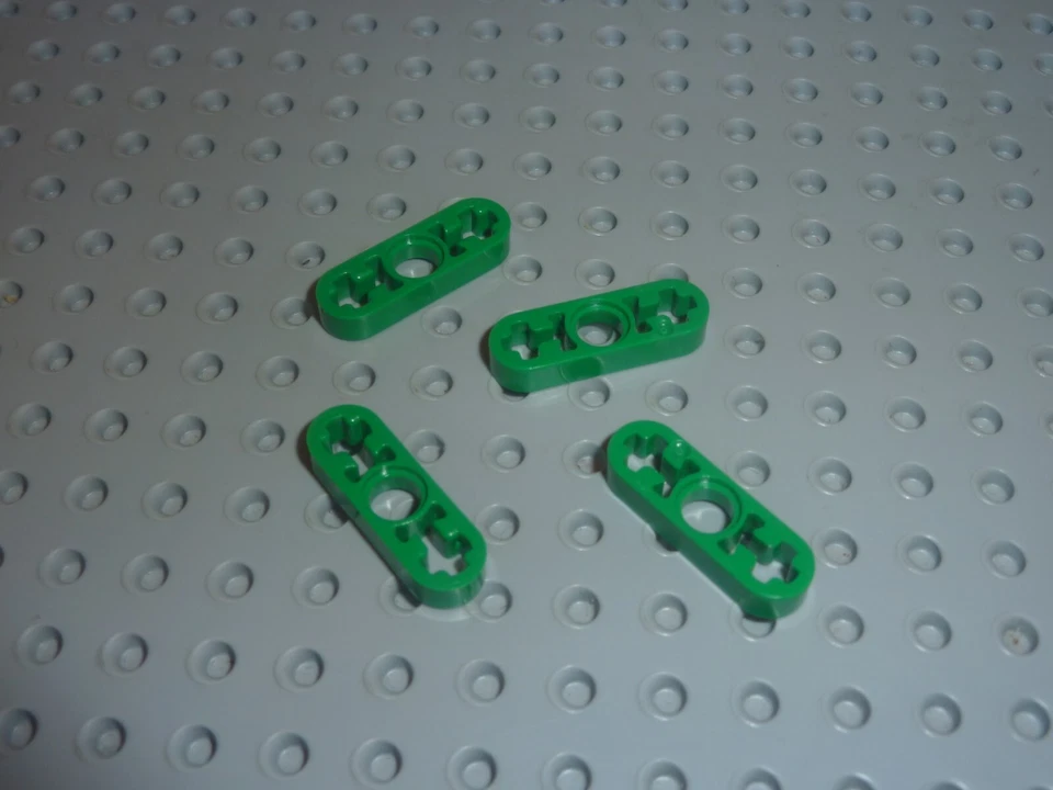 4 x LEGO TECHNIC green Beam 3 x 0.5 Liftarm ref 6632 / Set 42008 8000 8208 21127 - Photo 1/1
