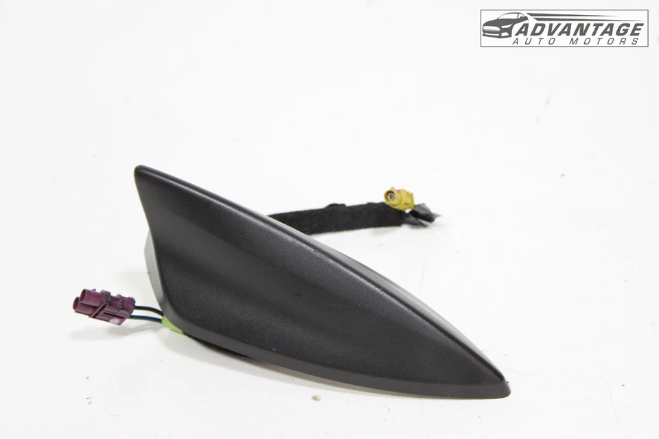 2016-2024 雪佛兰 CAMARO EXTERIOR UPPER ROOF SHARK FIN ANTENNA 模块 原始设备制造商  — 第 1/4 张图片