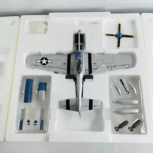 GMP 1:35 John C. Meyer P-51 Mustang 352° Gruppo Caccia Petite 3° Diorama - NUOVO - Foto 1 di 13