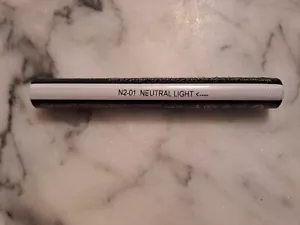 NEUTRAL LIGHT Avon True Colour Flawless Concealer Stick - Picture 1 of 3