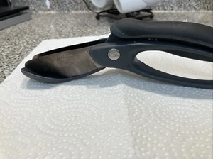 The Pampered Chef Double Bladed Shears US Pat 64535560 - Picture 1 of 14