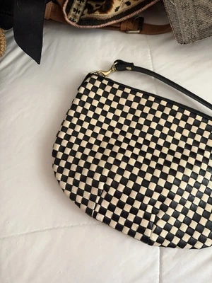 Clare V. Petit Moyen en negro/crema tejido a cuadros Foto 1 de 4