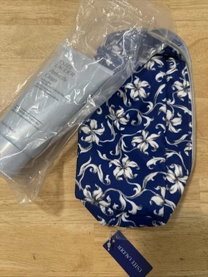 Estuche de Maquillaje Cosméticos Florales Azul Blanco Estée Lauder NUEVO con Limpieza Perfecta 5oz Foto 1 de 4