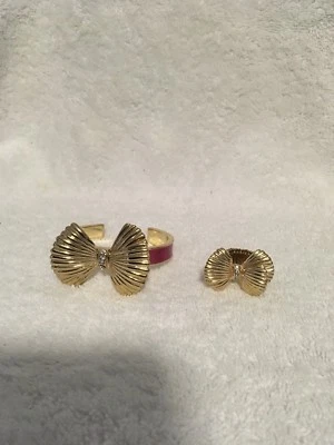 LILLY PULITZER Esmalte Rosa Tono Dorado Concha Arco Brazalete Brazalete Soporte y Anillo Foto 1 de 3