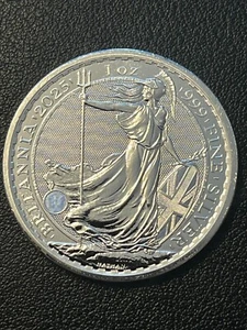 The Royal Mint Britannia 2025 1oz 0.999 Silver Bullion Coin King Charles III - Picture 1 of 2