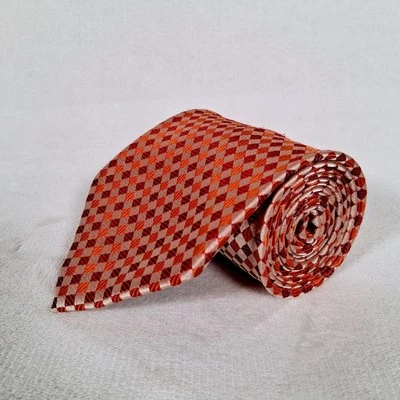 Corbata clásica geométrica hecha a mano Valentino by Aurelio L57 W3 7/8 usada en excelente estado Foto 1 de 4