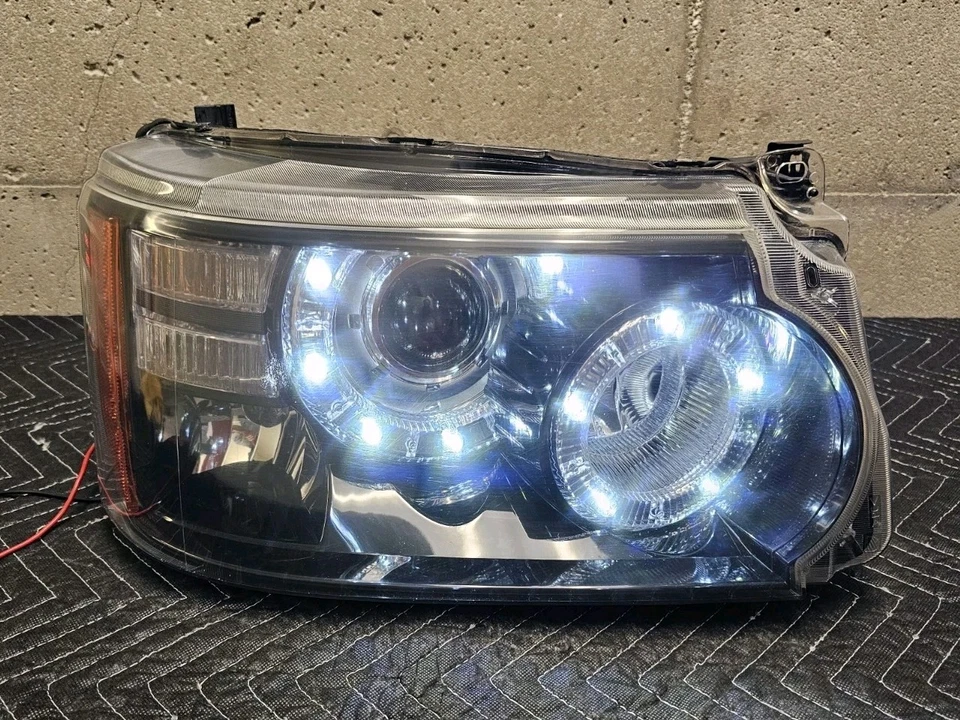 Farol bi-xenônio direito genuíno Land Rover Range Rover Sport L320 2012-13 - Imagem 1 de 4