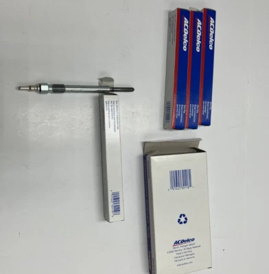 (CANTIDAD 4) Bujía incandescente ACDelco 88900589 para camioneta Ford F450 F550 F250 E350 furgoneta E450 Foto 1 de 4