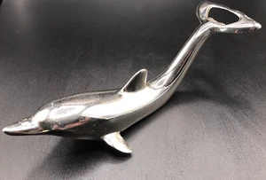 MCM Metal Dolphin Shaped Bottle Opener and Twist Cap by Star Zinc 7”L 1950’s - Imagen 1 de 9