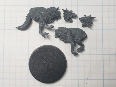 Warhammer 40k Space Wolves Bits Fenresian Wolves Wolf w Base #2A - Image 1 of 4