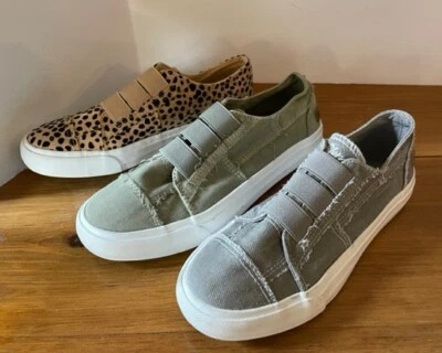 NUEVAS Zapatillas de Lona Blowfish Malibu para Mujer Elige Estilo, Sólidos e Estampado, Talla Foto 1 de 4