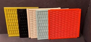 MCM Mid Century Moderno Metal y Tejido Mimbre Trivet/Hot Pad - Juego de 5 - Imagen 1 de 3