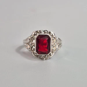 Anillo Vintage Pasta Vidrio Rojo Plata Ornado Anillo Talla L - Imagen 1 de 4