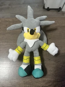 11" Sonic The Hedgehog Silver Plush Stuffed - Picture 1 of 6