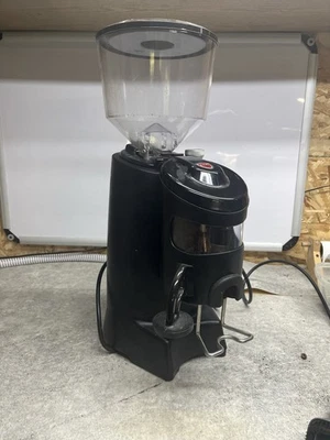 Eureka Zenith 60a Doser Espresso Machine - Image 1 of 4