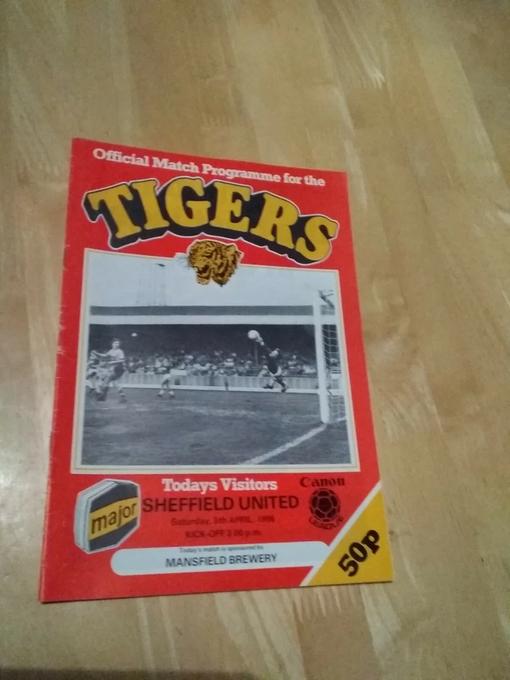 1985/86 HULL CITY V SHEFFIELD UNITED UTD - Image 1 of 1