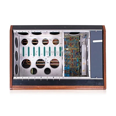 Consola mezcladora de transmisión Neve serie 54 marco vacío de 8 canales Foto 1 de 4