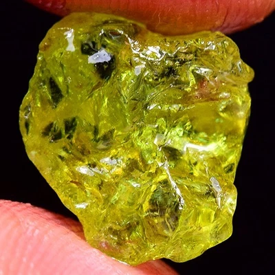 VERY NICE 9.25ct NATURAL100 % UNHEATED YELLOW MALI GARNET ROUGH NR! - Image 1 of 3