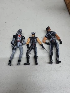 Marvel Universe X-Men X-Force 3-Pack Deadpool Wolverine Warpath 3.75" Hasbro - Picture 1 of 6