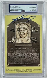 KEN GRIFFEY JR. SIGNED AUTOGRAPHED HOF PLAQUE POSTCARD PSA/DNA 7960 - Picture 1 of 2