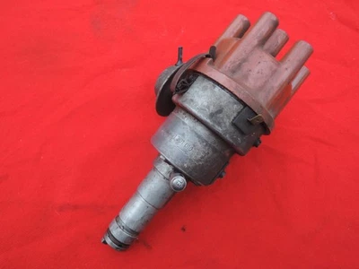 BOSCH 0 231 301 010 PFUX6 Used IGNITION DISTRIBUTOR Volvo 164 L-6 - Image 1 of 4