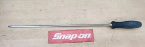 Snap On SDDP162 - #2 Phillips Tip X 16" Long Blade Black Hard Handle Screwdriver - Picture 1 of 5