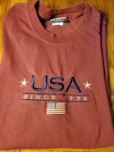 Men's Vintage T-Shirt USA Since 1776 Size XL Embroidered Burgundy Classic Brand - Picture 1 of 6