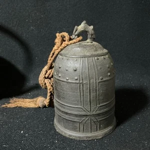 Campana colgante japonesa antigua de bronce templo budista diseño tradicional Japón - Imagen 1 de 7