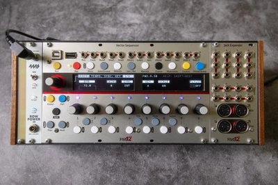 Five12 Vector Eurorack Sequencer Module +  Expander, with powered + travel cases - Image 1 of 4