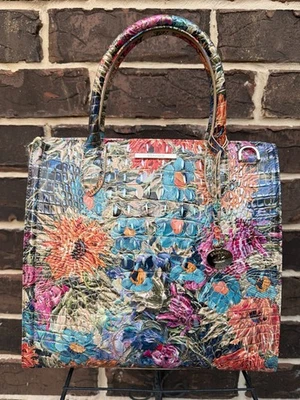 Nuevo con etiquetas Bolso Brahmin Caroline Lasso Melbourne Cuero Floral Multi Foto 1 de 4