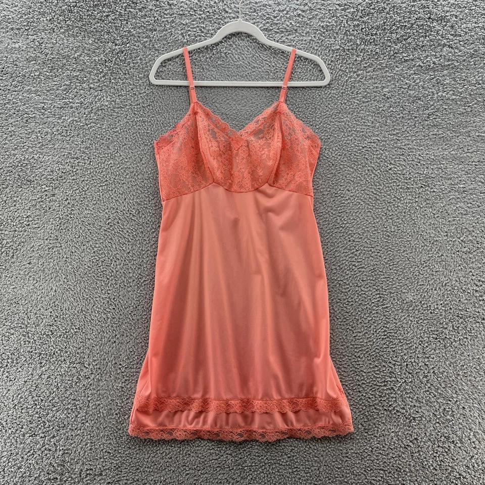 复古 Van Raalte Slip 女式 38 珊瑚尼龙花边全乳内衣 70 年代 — 第 1/4 张图片