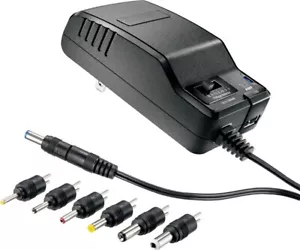 Insignia 15,6 W 4,9 piedi adattatore CA universale - nero - NS-AC1200 - Foto 1 di 3