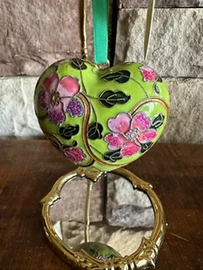 Cloisonne Green Enamel Pink Floral Hear Ornament - Picture 1 of 7