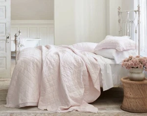 Rachel Ashwell Simply Shabby Chic Crochet Lace PINK Linen Quilt Set FULL/QUEEN - Picture 1 of 10