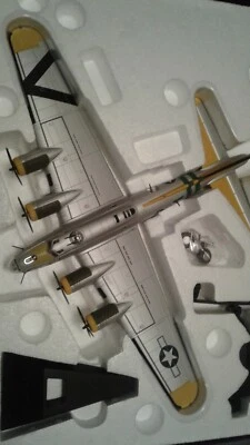 corgi 1:72  AA33321 USAAF 447thBG,708BS, "MILK WAGON" - Image 1 of 4