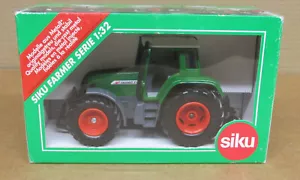 Siku Fendt Vario Favorit 716 Tractor NIB 1/32 Scale - Picture 1 of 4