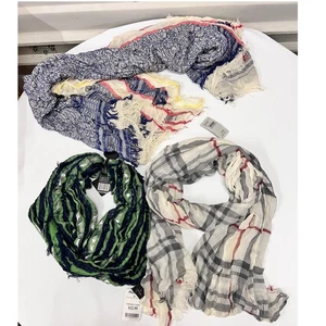 Set di 3 sciarpe morbide da donna multicolore moda nuove con etichette prezzo consigliato $16 a quadri - Foto 1 di 4