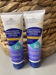 Lote de 2 lociones protectoras solares Studio Selection Ultra FPS 50 CADUCIDAD 26/11 y 12/26 3 OZ - Imagen 1 de 3