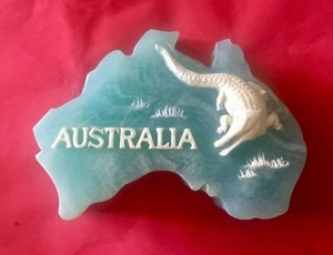 Vintage AUSTRALIA Crocodile Continent Shaped Marlestone Marble Paperweight! - Picture 1 of 5