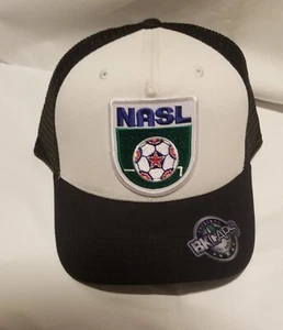 NASL NORTH AMERICAN FUSSBALL LEAGUE FUSSBALL LOGO AUFNÄHER BLAU & WEISS TRUCKER MÜTZE KAPPE - Bild 1 von 6